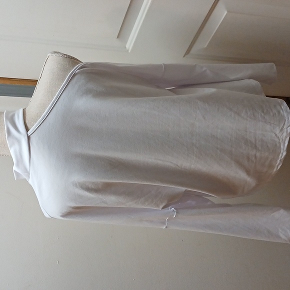 Woman's Top - Picture 2 of 2